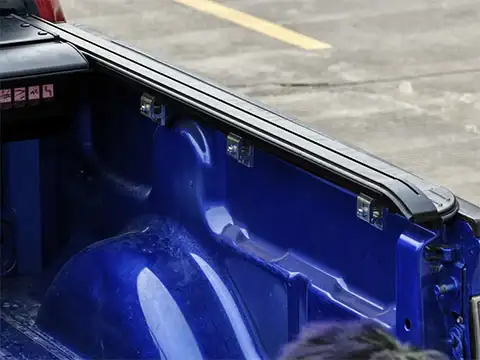Electric Hard Aluminum Retractable Tonneau Cover for Toyota